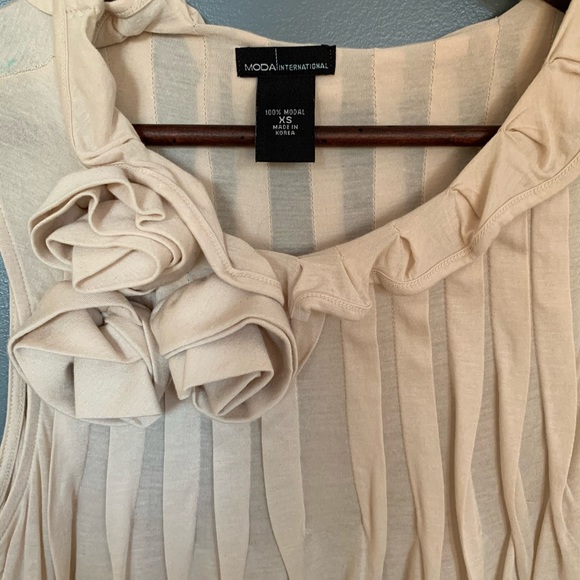 Moda International Rose Tank Cream Size XSmall - Picture 2 of 4
